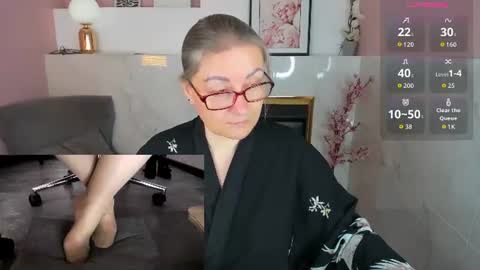 Alexandra online show from 06-14-26, 08:44