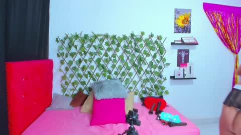 ALEXANDRA online show from 12-20-24, 02:52