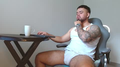 Snapshot of alexandro_king chatting on 01-08-25, 02:56 ALEX online show from 01-08-25, 02:56