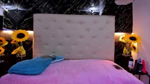 Alexa Smith  online show from 02-27-25, 08:06