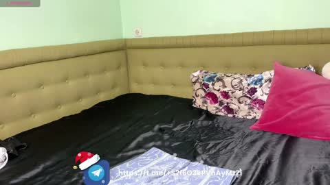 Snapshot of alexasweetblonde chatting on 12-16-24, 10:24 Alexa online show from 12-16-24, 10:24