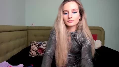 Snapshot of alexasweetblonde chatting on 01-05-25, 12:52 Alexa online show from 01-05-25, 12:52