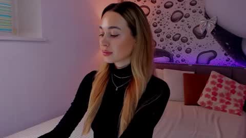 AlexaWilds online show from 02-25-26, 01:54