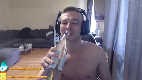 Snapshot of alexbrotkopf chatting on 09-16-25, 10:49 Alex online show from 09-16-25, 10:49
