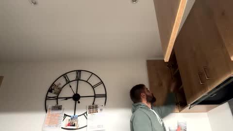 Snapshot of alexcana10 chatting on 10-14-25, 06:31 alexcana10 online show from 10-14-25, 06:31