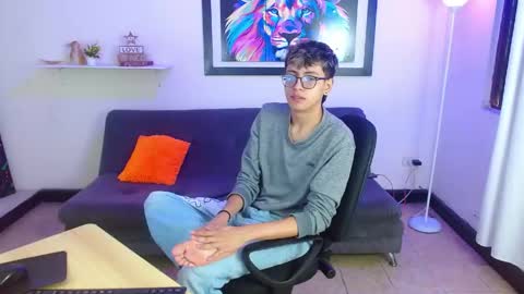 alex online show from 04-21-26, 02:12