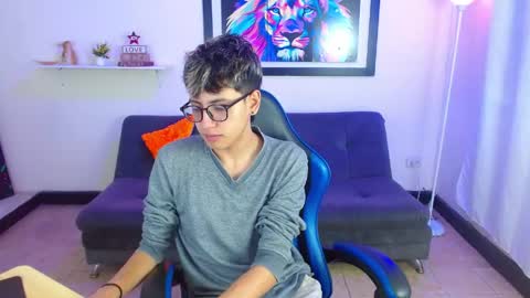 alex online show from 04-25-26, 01:41