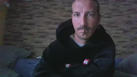 Snapshot of alexdelarge23 chatting on 12-17-25, 10:10 alexdelarge23 online show from 12-17-25, 10:10