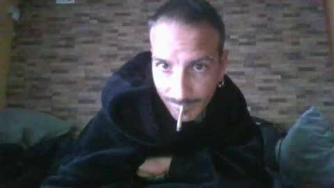 Snapshot of alexdelarge23 chatting on 12-18-25, 09:04 alexdelarge23 online show from 12-18-25, 09:04