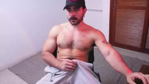 Snapshot of alexdimartino chatting on 10-10-25, 01:37 Alex Dimartino online show from 10-10-25, 01:37