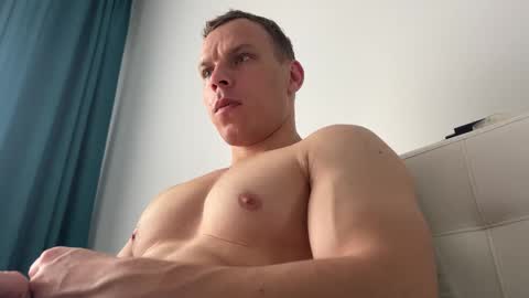 alexfit96 online show from 11-06-25, 08:37