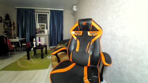 Alex online show from 01-19-25, 04:04