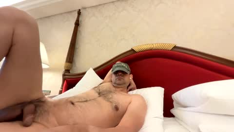 Snapshot of alexgeorge1140 chatting on 01-29-25, 11:51 alexgeorge1140 online show from 01-29-25, 11:51