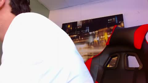 Snapshot of alexgiraldo__ chatting on 05-20-26, 12:50 alexgiraldo__ online show from 05-20-26, 12:50