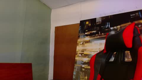 Snapshot of alexgiraldo__ chatting on 06-04-26, 02:56 alexgiraldo__ online show from 06-04-26, 02:56