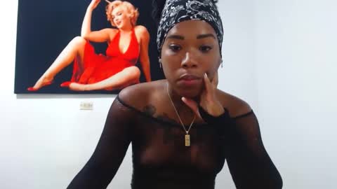 alexia_sinclaire24 online show from 10-01-25, 12:05