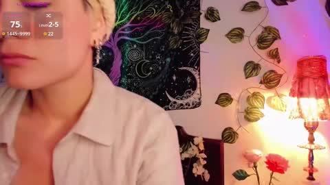 Snapshot of alexiafisher_ chatting on 02-15-25, 11:06 Alex online show from 02-15-25, 11:06