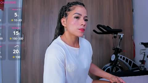 Snapshot of alexiafit chatting on 03-05-25, 08:32 alexiafit online show from 03-05-25, 08:32