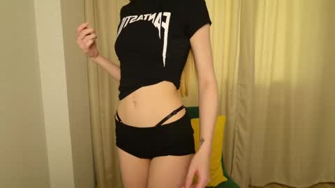 Alexia online show from 04-13-26, 10:10