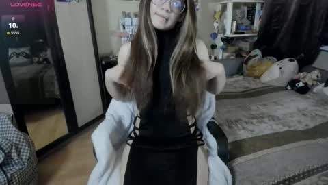 Snapshot of alexiamaiex chatting on 10-04-25, 11:47 alexiamaiex online show from 10-04-25, 11:47