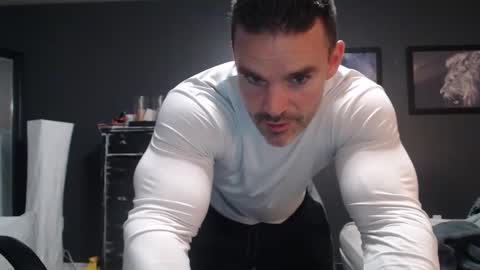 Alex online show from 11-28-25, 02:36