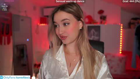 Alexis Texas online show from 10-25-25, 01:18