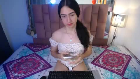 -- ALEXIS -- online show from 09-24-25, 01:53