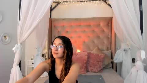 alexis_scott__ online show from 05-17-26, 03:48