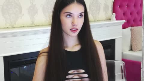 Snapshot of alexisdevine chatting on 06-10-26, 04:34 alexisdevine online show from 06-10-26, 04:34
