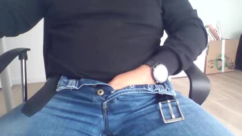 Snapshot of alexisgood888 chatting on 09-12-25, 12:16 Slave Alex online show from 09-12-25, 12:16