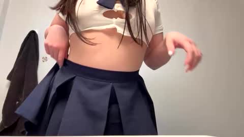 Snapshot of alexislove8 chatting on 12-14-25, 05:24 alexislove8 online show from 12-14-25, 05:24