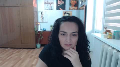 AlexisMillers online show from 12-19-25, 01:40