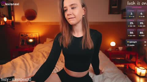 Snapshot of alexispeach chatting on 01-07-25, 11:03 Alexis-- online show from 01-07-25, 11:03