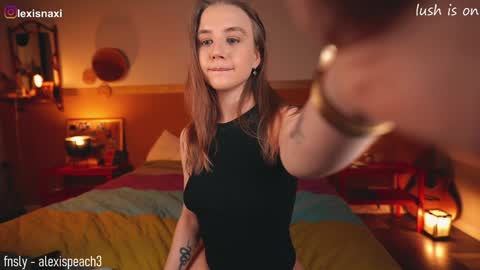 Snapshot of alexispeach chatting on 02-02-25, 07:04 Alexis-- online show from 02-02-25, 07:04