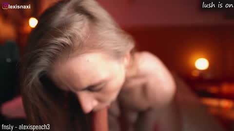 Snapshot of alexispeach chatting on 02-22-25, 07:36 Alexis-- online show from 02-22-25, 07:36