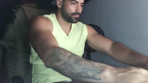 Snapshot of alexisrodriguez_ chatting on 09-10-25, 05:07 alexisrodriguez_ online show from 09-10-25, 05:07