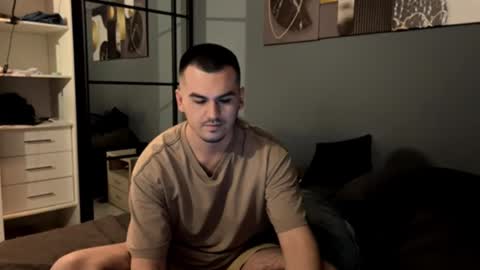 Snapshot of alexray20 chatting on 03-12-26, 08:37 Alex online show from 03-12-26, 08:37