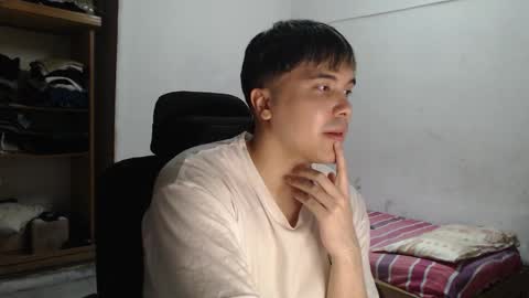 Snapshot of alexriversx chatting on 02-27-26, 06:41 Alexander online show from 02-27-26, 06:41