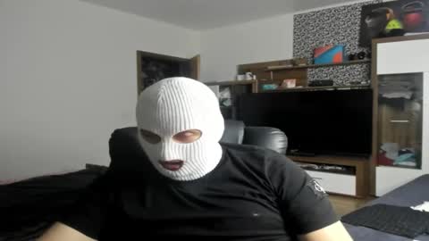 Snapshot of alexs9xtime chatting on 12-15-25, 04:11 alexs9xtime online show from 12-15-25, 04:11