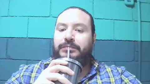 Snapshot of alextambet chatting on 05-19-26, 12:44 alextambet online show from 05-19-26, 12:44