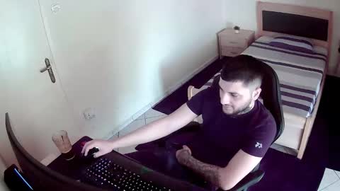 alexthepro00 online show from 05-02-26, 08:41