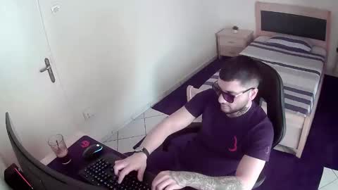 alexthepro00 online show from 05-03-26, 03:18
