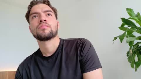 Alex online show from 12-04-25, 08:39