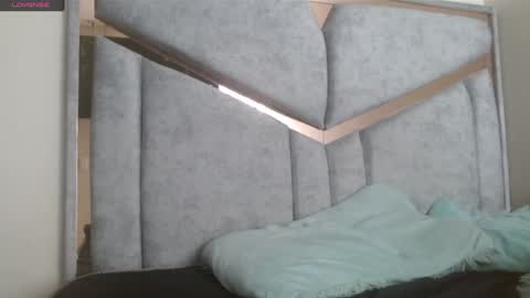 Snapshot of alexvsluisa chatting on 02-03-25, 03:27 alex y luisa online show from 02-03-25, 03:27