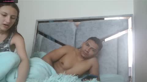 Snapshot of alexvsluisa chatting on 02-10-25, 02:16 alex y luisa online show from 02-10-25, 02:16