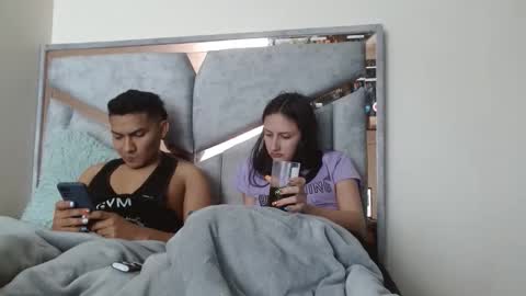 Snapshot of alexvsluisa chatting on 09-26-25, 03:49 alex y luisa online show from 09-26-25, 03:49