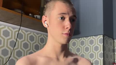 Snapshot of alexwos chatting on 12-13-24, 12:09 Alex online show from 12-13-24, 12:09