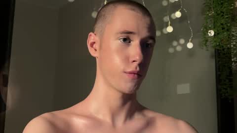 Snapshot of alexwos chatting on 02-06-25, 08:23 Alex online show from 02-06-25, 08:23