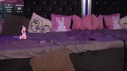 Snapshot of alexxisrae chatting on 05-26-26, 03:57 Alexxis Rae online show from 05-26-26, 03:57