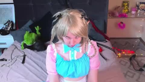 Alexsy online show from 05-25-26, 05:35